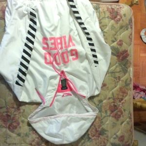 Justify medium rain coat